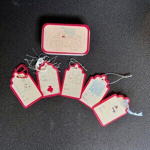 Handmade - 5 Christmas Gift Tags with decorative holding tin